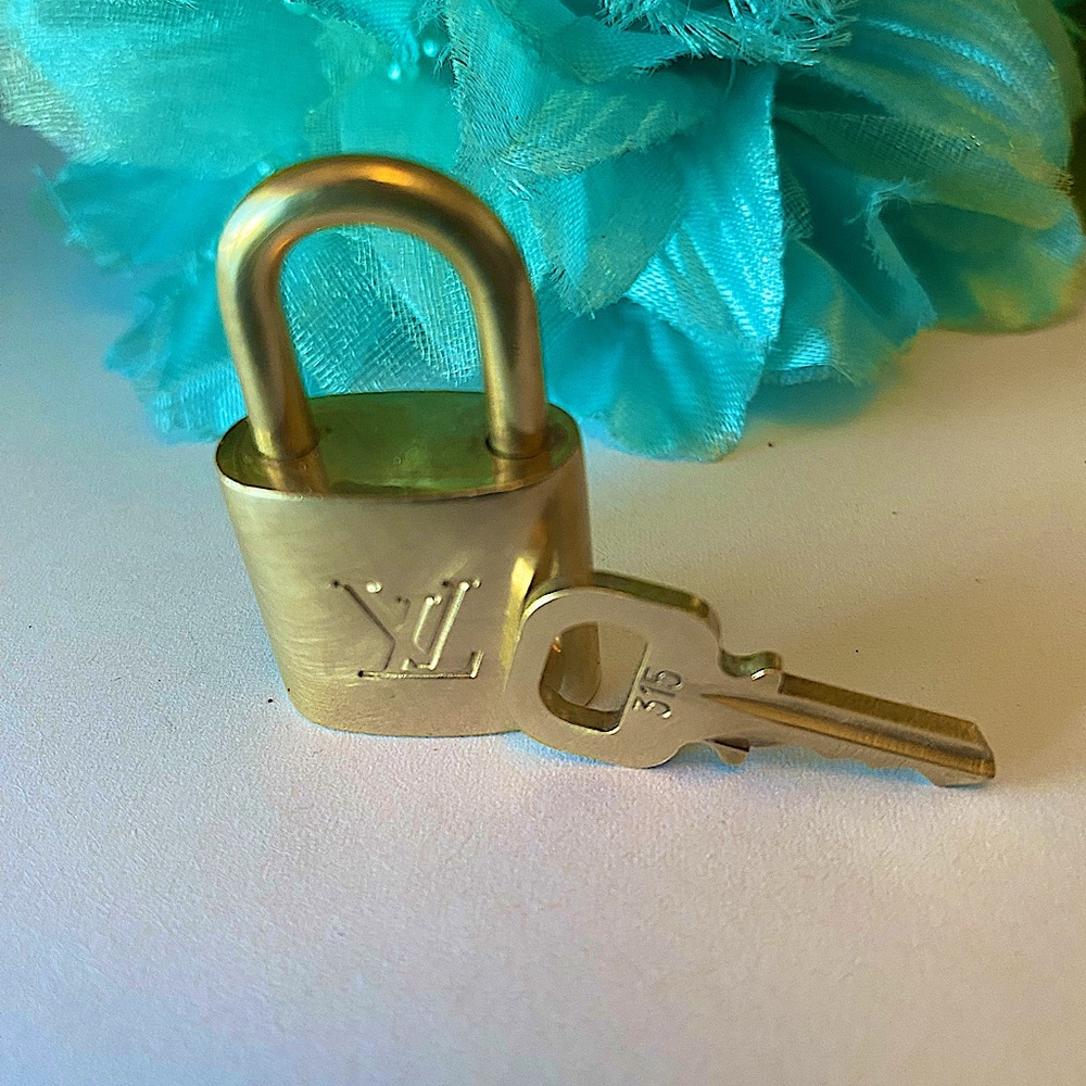 Authentic Louis Vuitton Lock & Key #307